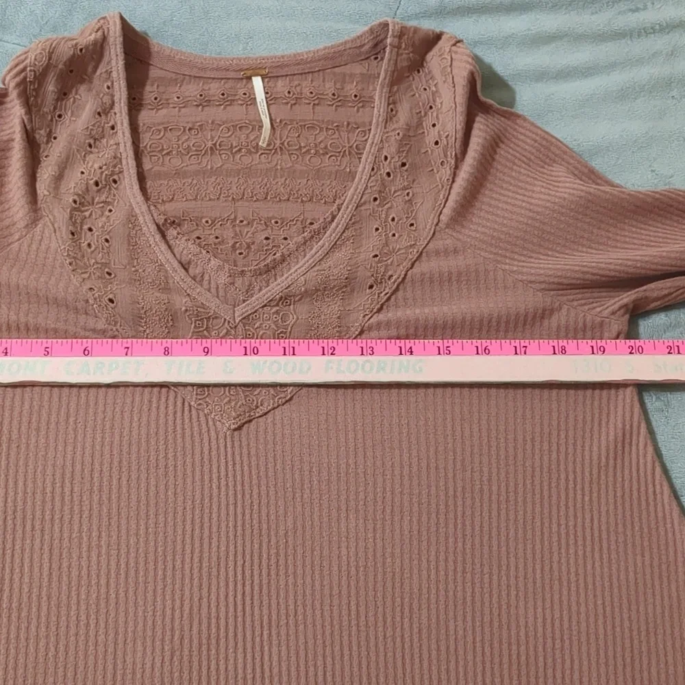 Free People Parisian Nights Pink Eyelet Bell Sleeve Waffle Knit Top size S - Picture 8 of 10